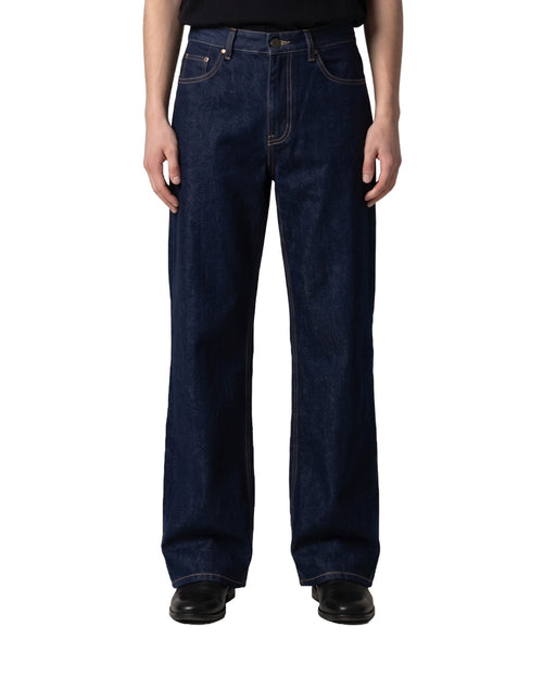Straight Denim 001